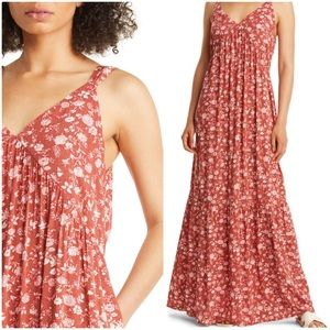 Sleeveless v neck maxi dress printed size M